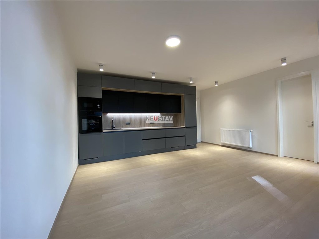Prodej zrekonstruovaného bytu v OV, 3+kk s lodžií, 88 m2